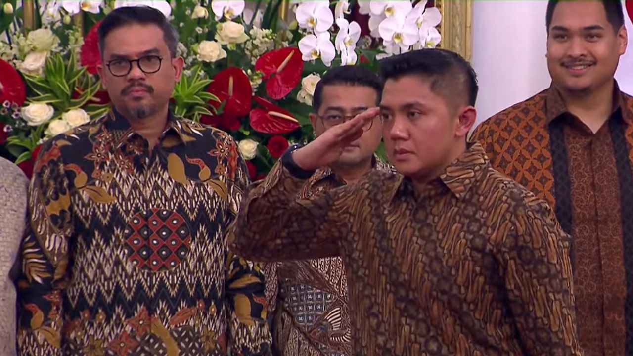 TNI AD Jelaskan: Mayor Teddy sebagai Seskab Bukan Setingkat Menteri, Tidak Mendapatkan Pensiun