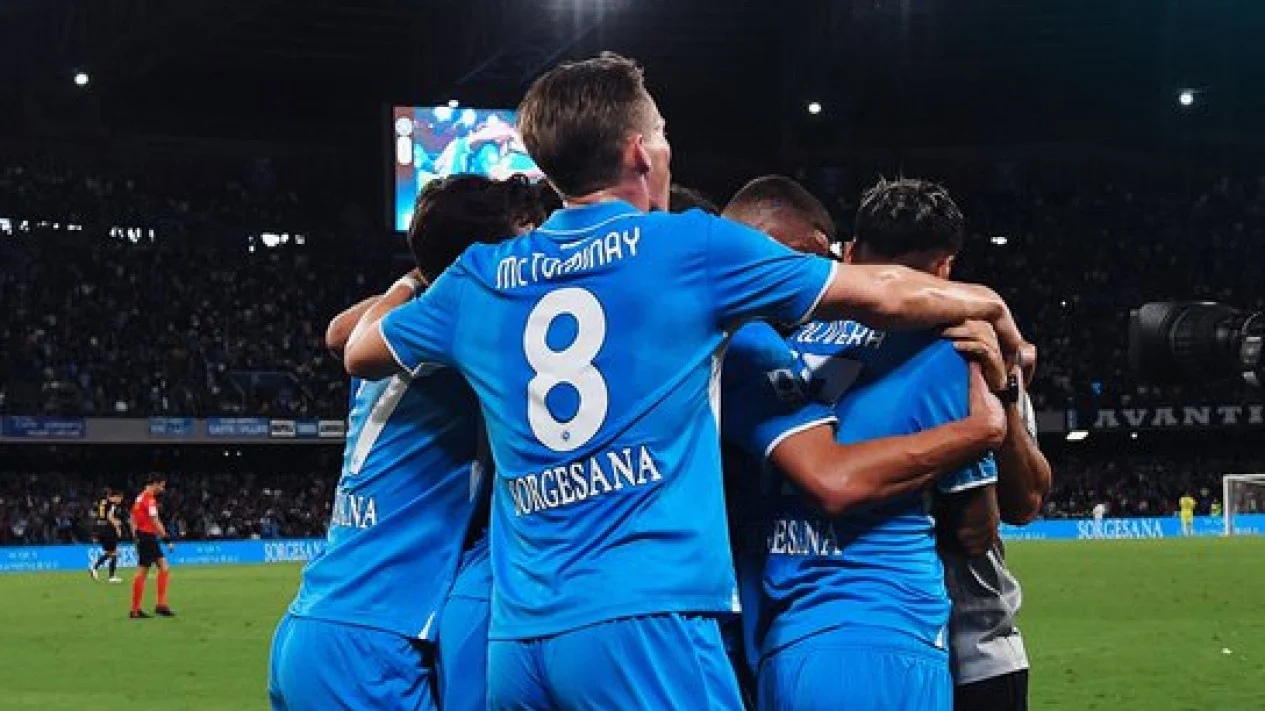 Penalti Kvaratskhelia Bawa Napoli Mengalahkan Empoli 1-0