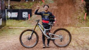 rendy-varera-sanjaya-kunci-sukses-juara-umum-di-76-indonesian-downhill-2024