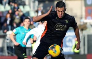 jay-idzes-bersinar-venezia-imbang-1-1-lawan-empoli-di-serie-a