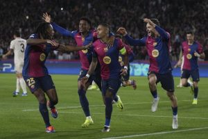 barcelona-hancurkan-valencia-7-1-hansi-flick-pecahkan-rekor-guardiola-dengan-101-gol