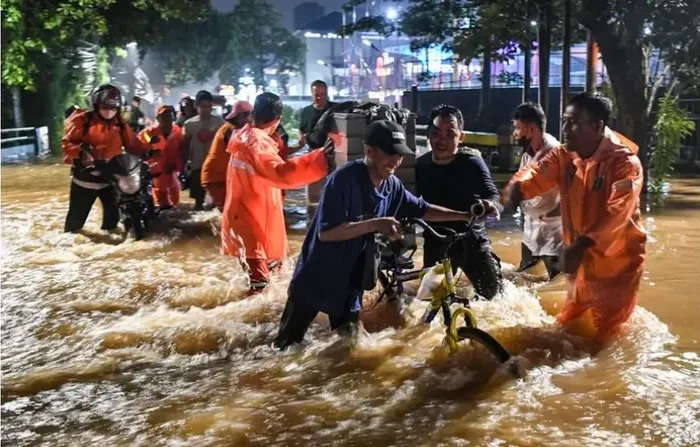 Ratusan Warga Jakarta Mengungsi Akibat Banjir, 198 Jiwa Tinggal di Mushalla dan Rusunawa